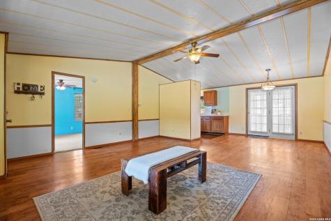 430 Pecan Drive SW Mcqueeney TX 78123