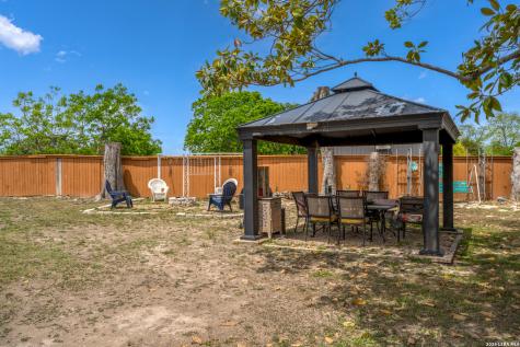 430 Pecan Drive SW Mcqueeney TX 78123