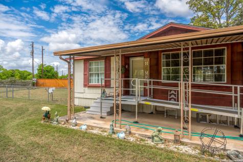 430 Pecan Drive SW Mcqueeney TX 78123