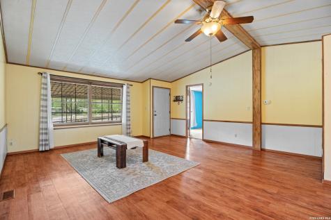 430 Pecan Drive SW Mcqueeney TX 78123