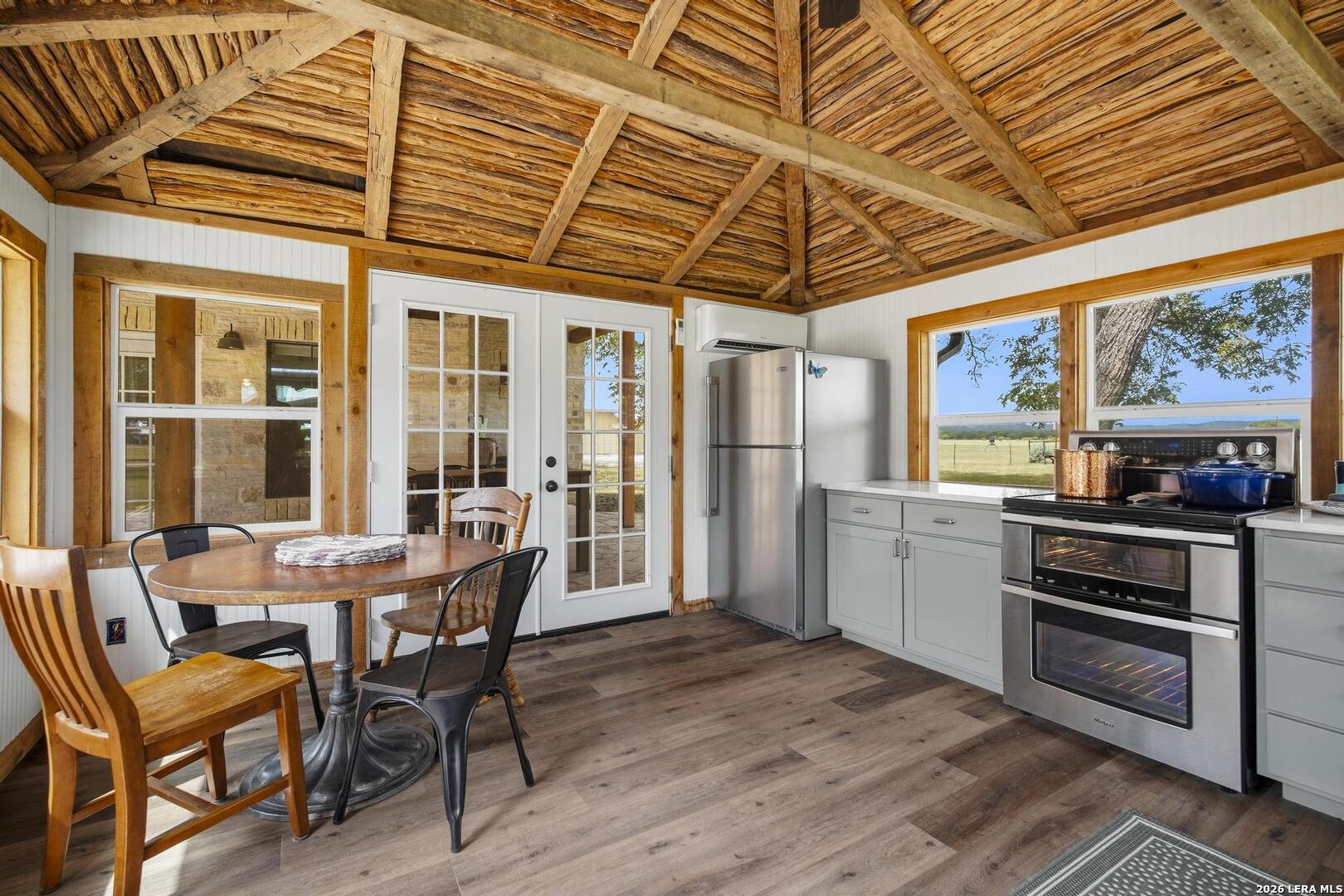 809 Rivertree Road Leakey TX 78873