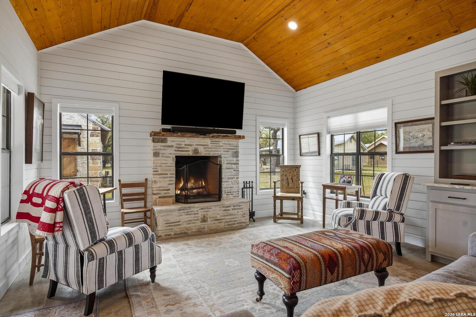 809 Rivertree Road Leakey TX 78873