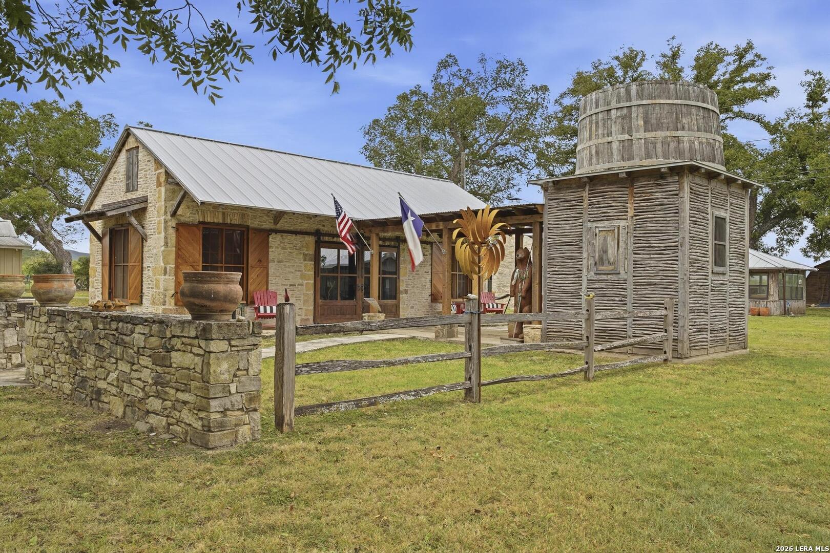 809 Rivertree Road Leakey TX 78873