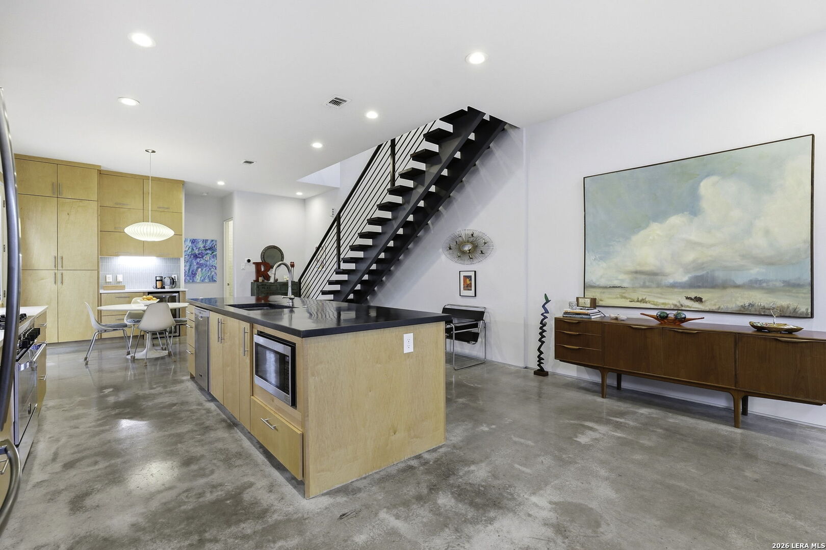 130 Clay San Antonio TX 78204