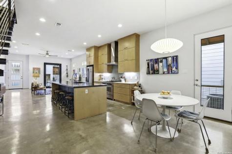 130 Clay San Antonio TX 78204