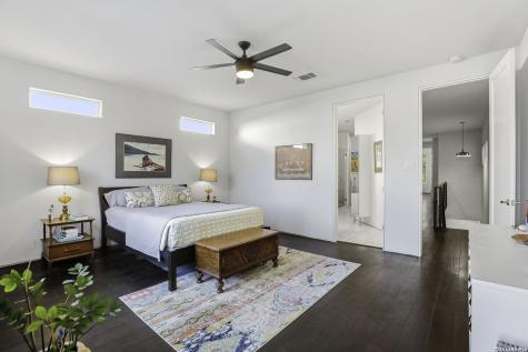 130 Clay San Antonio TX 78204