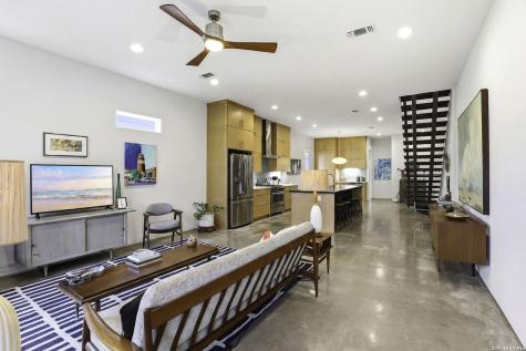 130 Clay San Antonio TX 78204