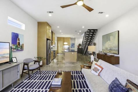 130 Clay San Antonio TX 78204