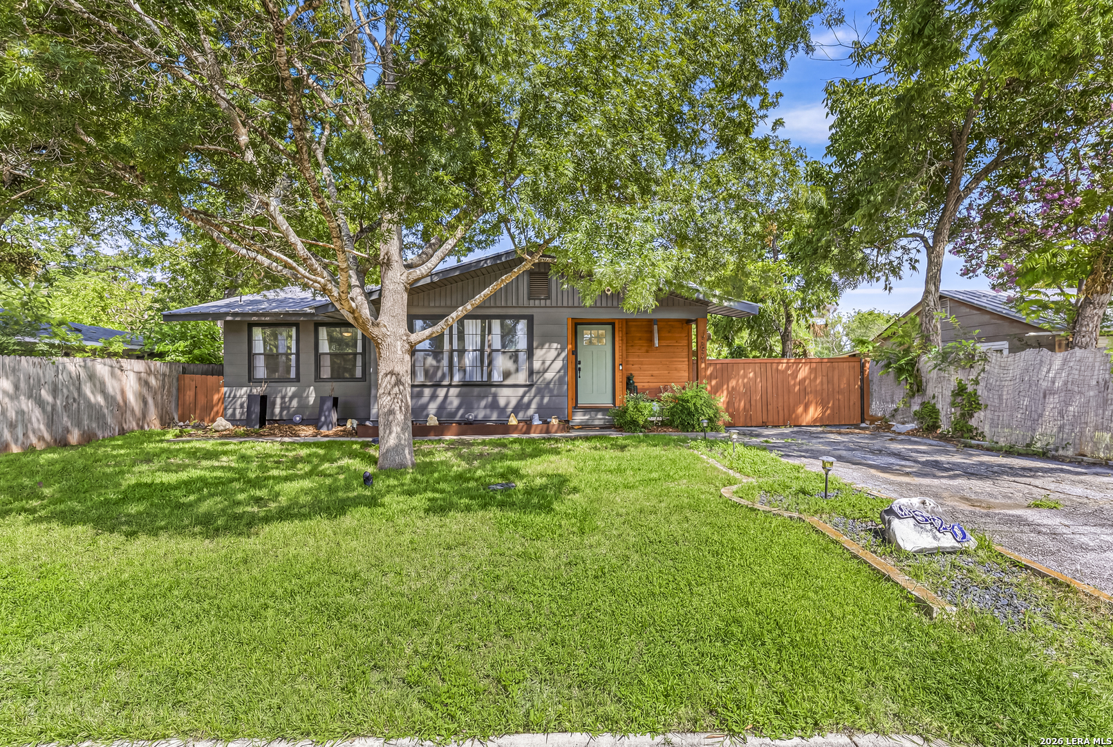 1520 W Bridge Street New Braunfels TX 78130