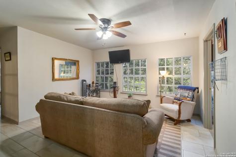 1588 Westview Court Canyon Lake TX 78133