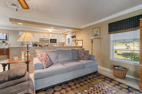 1588 Westview Court Canyon Lake TX 78133