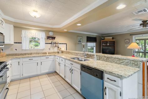 1588 Westview Court Canyon Lake TX 78133
