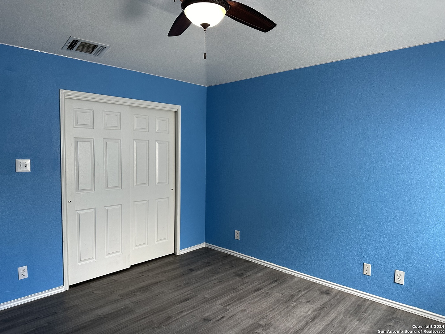 225 Woodstone Loop Cibolo TX 78108
