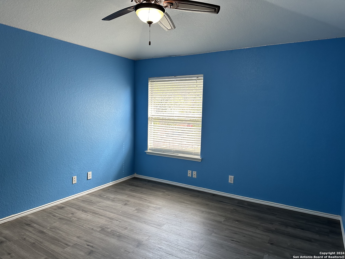 225 Woodstone Loop Cibolo TX 78108