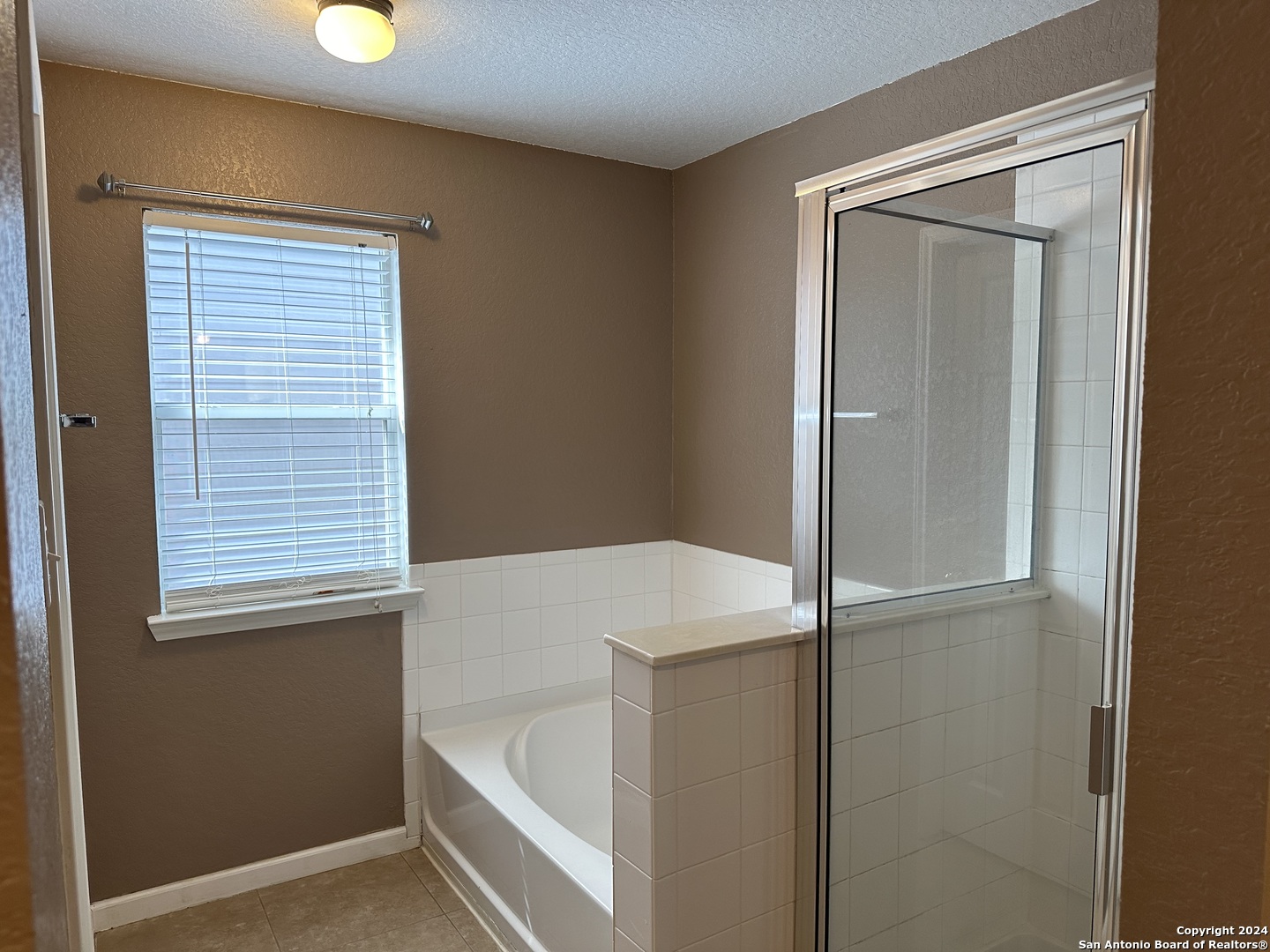 225 Woodstone Loop Cibolo TX 78108