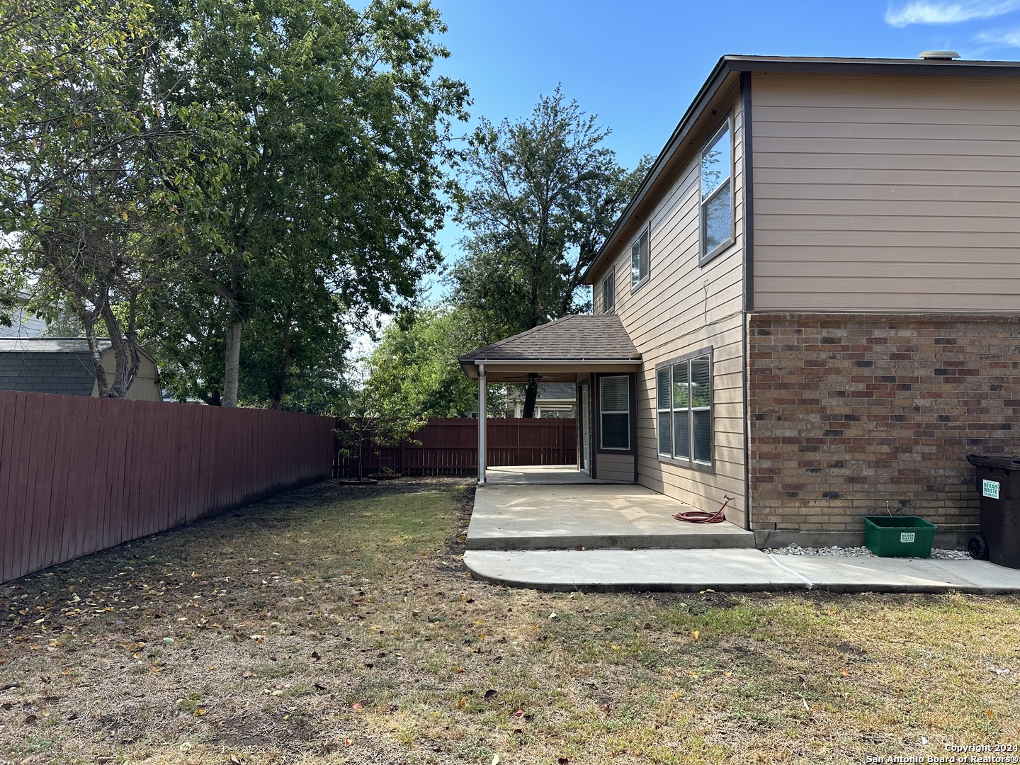 225 Woodstone Loop Cibolo TX 78108