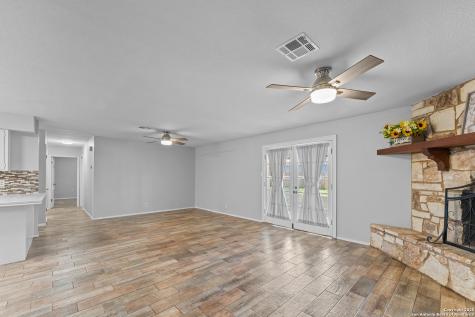 214 Indian Pink Drive Floresville TX 78114