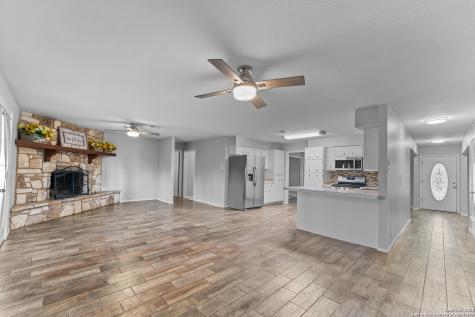 214 Indian Pink Drive Floresville TX 78114