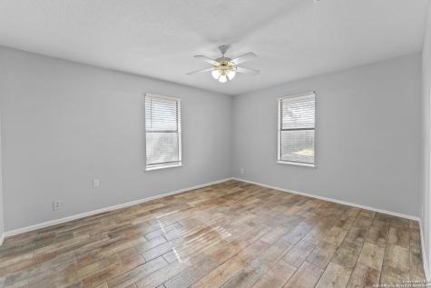 214 Indian Pink Drive Floresville TX 78114