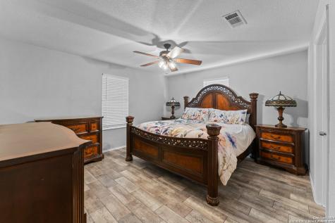 214 Indian Pink Drive Floresville TX 78114