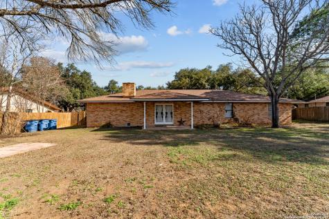 214 Indian Pink Drive Floresville TX 78114