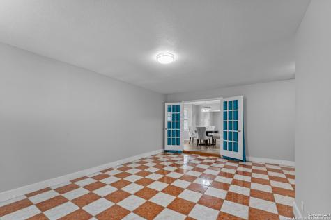 214 Indian Pink Drive Floresville TX 78114