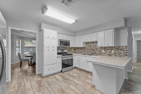 214 Indian Pink Drive Floresville TX 78114