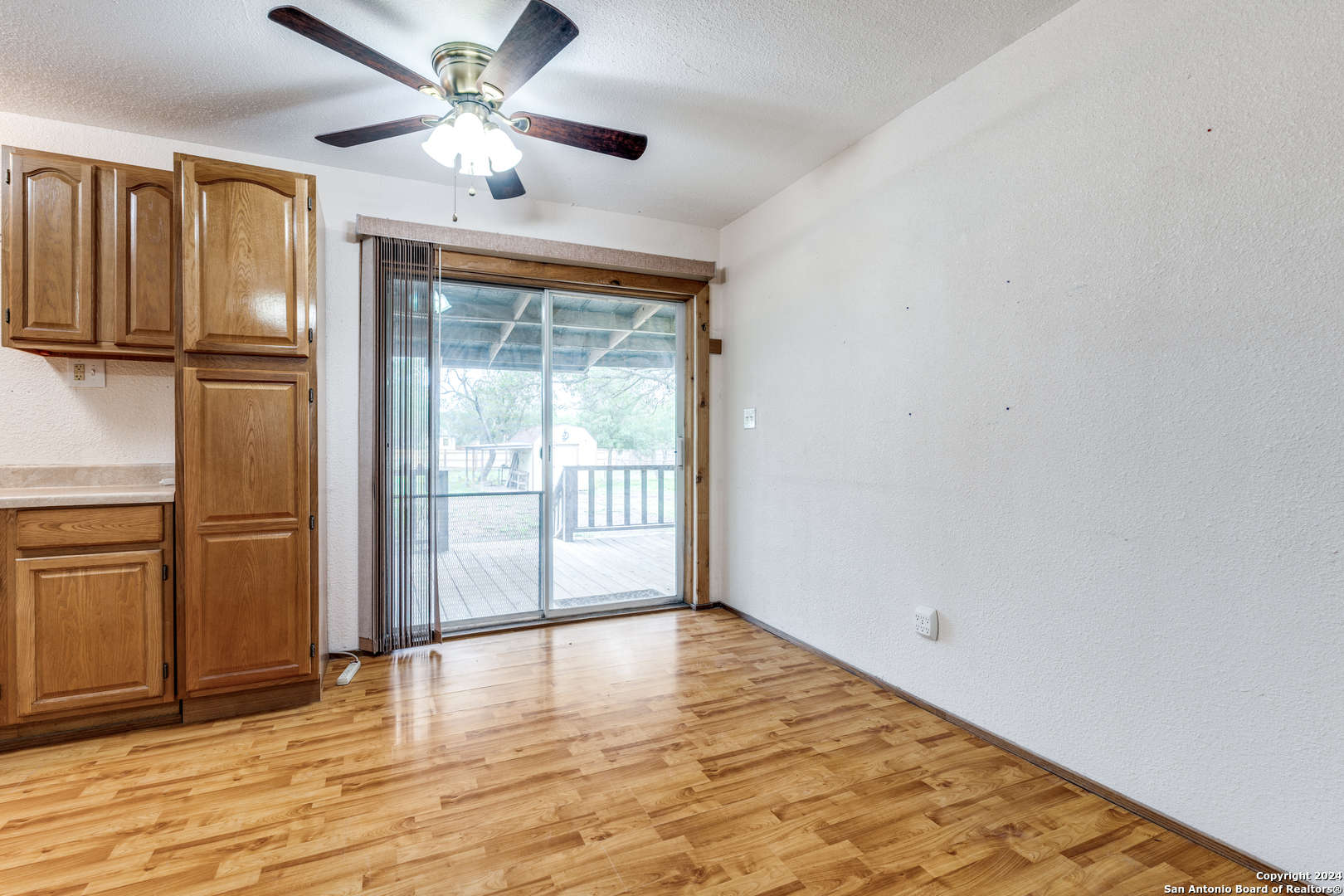 515 County Road 3821 San Antonio TX 78253