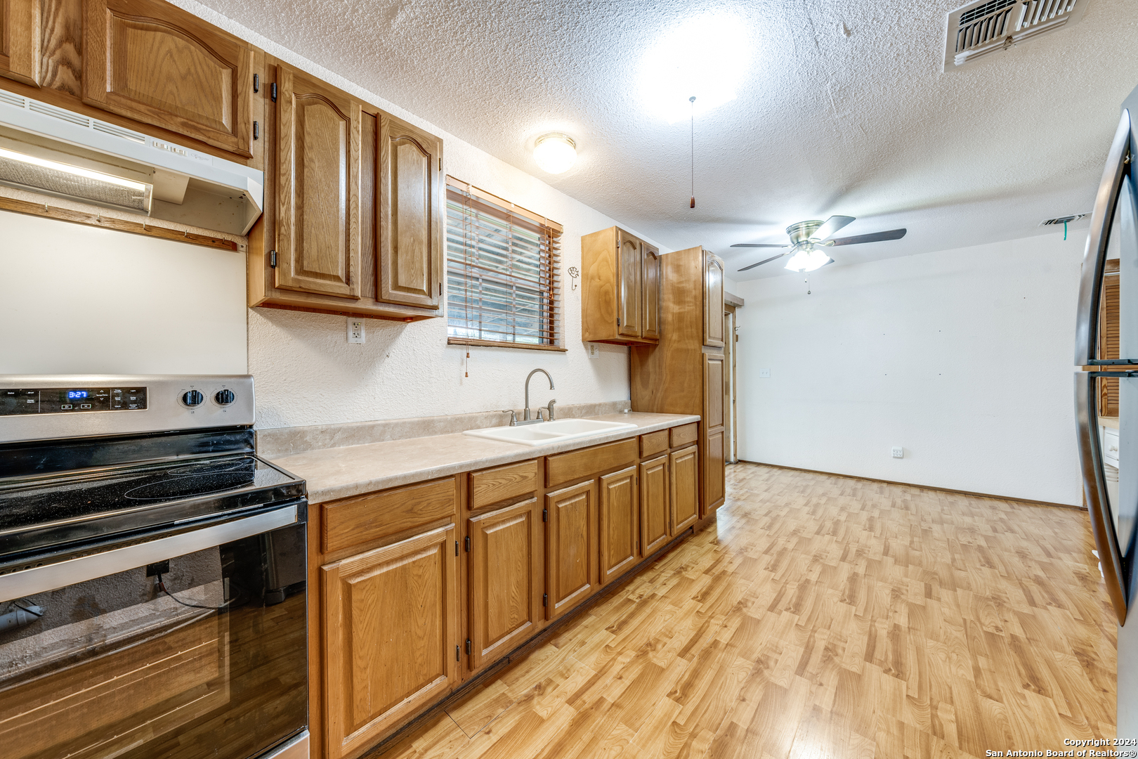 515 County Road 3821 San Antonio TX 78253