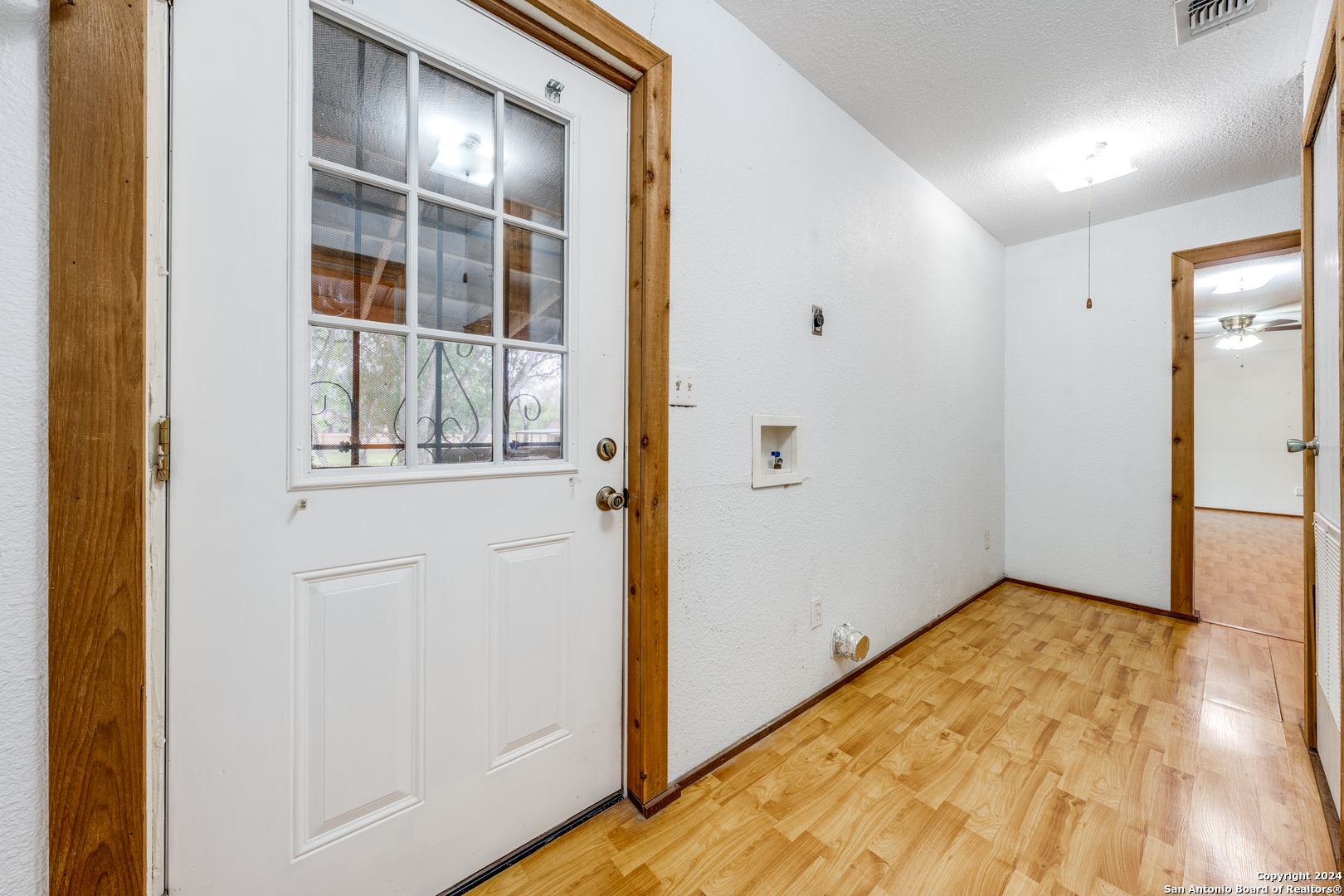 515 County Road 3821 San Antonio TX 78253