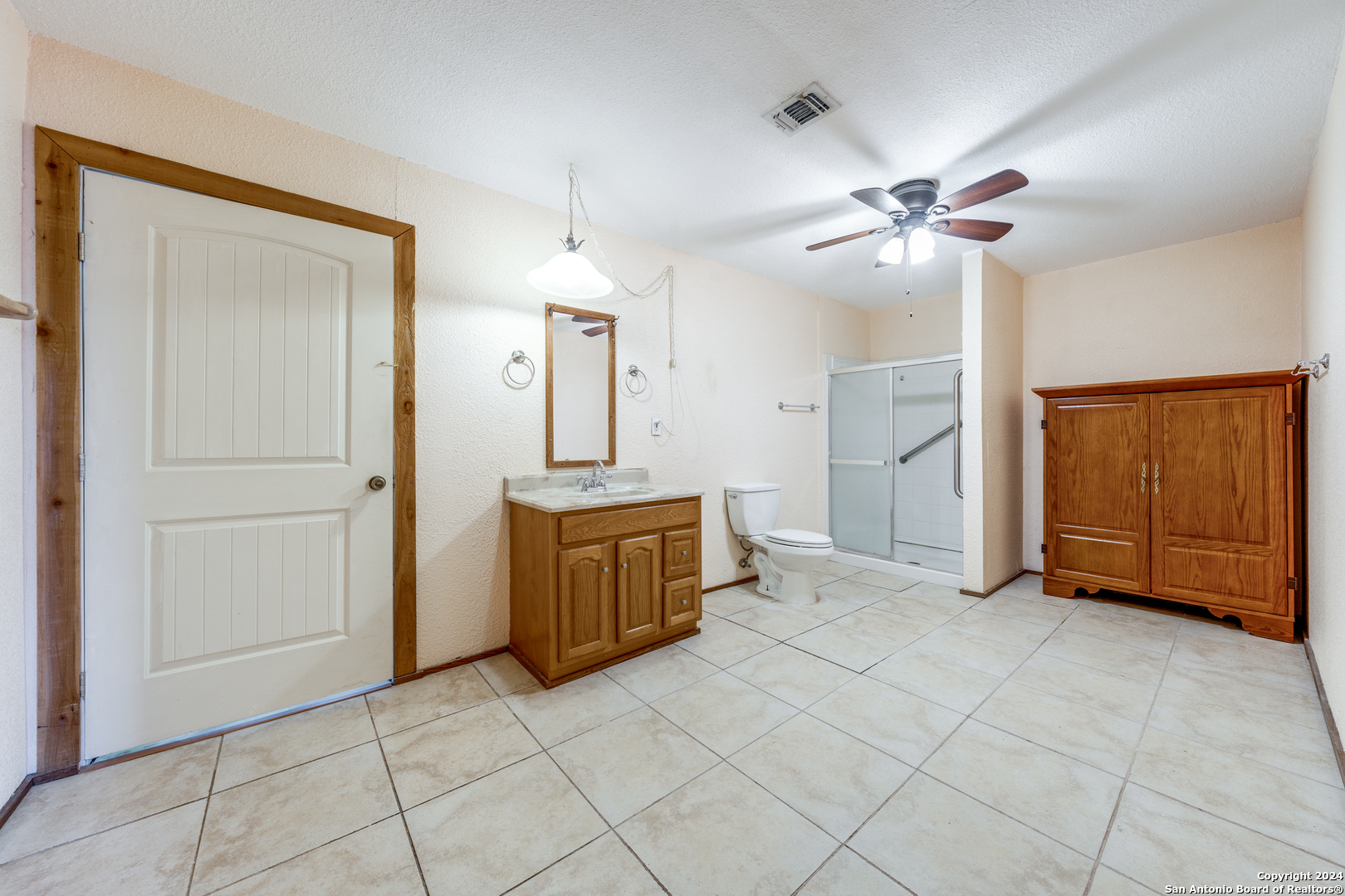 515 County Road 3821 San Antonio TX 78253