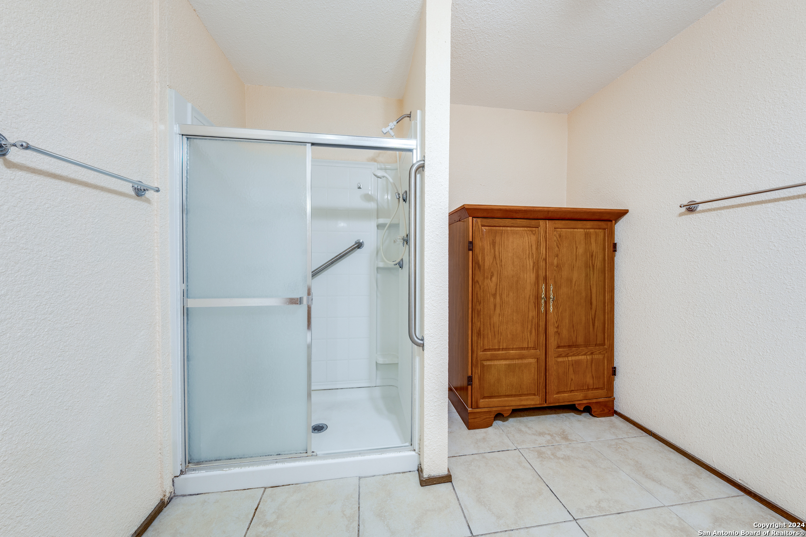 515 County Road 3821 San Antonio TX 78253