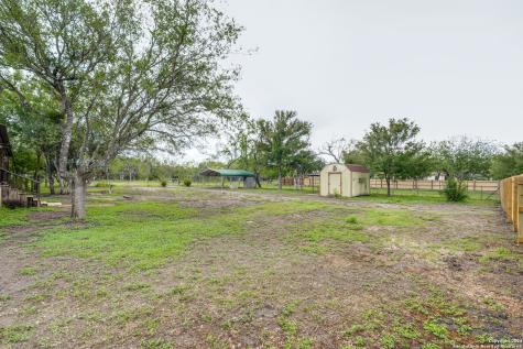 515 County Road 3821 San Antonio TX 78253