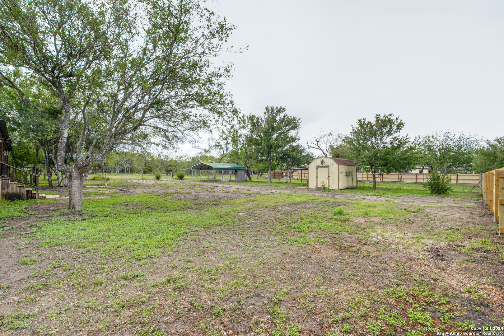 515 County Road 3821 San Antonio TX 78253