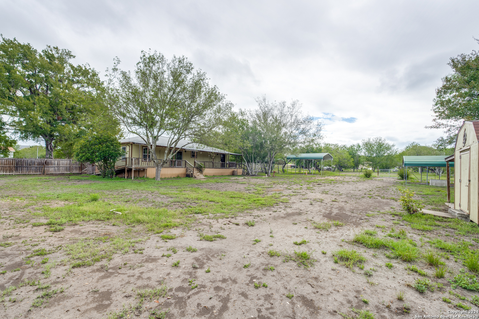 515 County Road 3821 San Antonio TX 78253