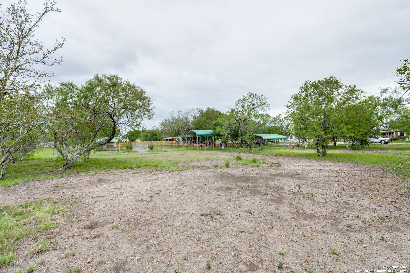 515 County Road 3821 San Antonio TX 78253