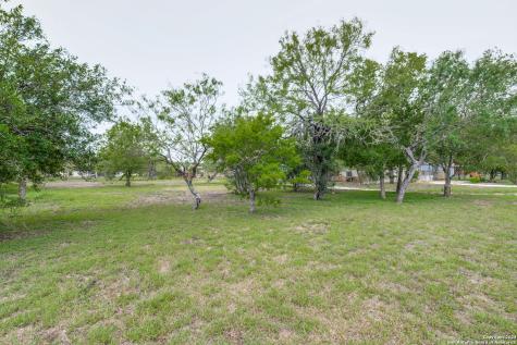 515 County Road 3821 San Antonio TX 78253