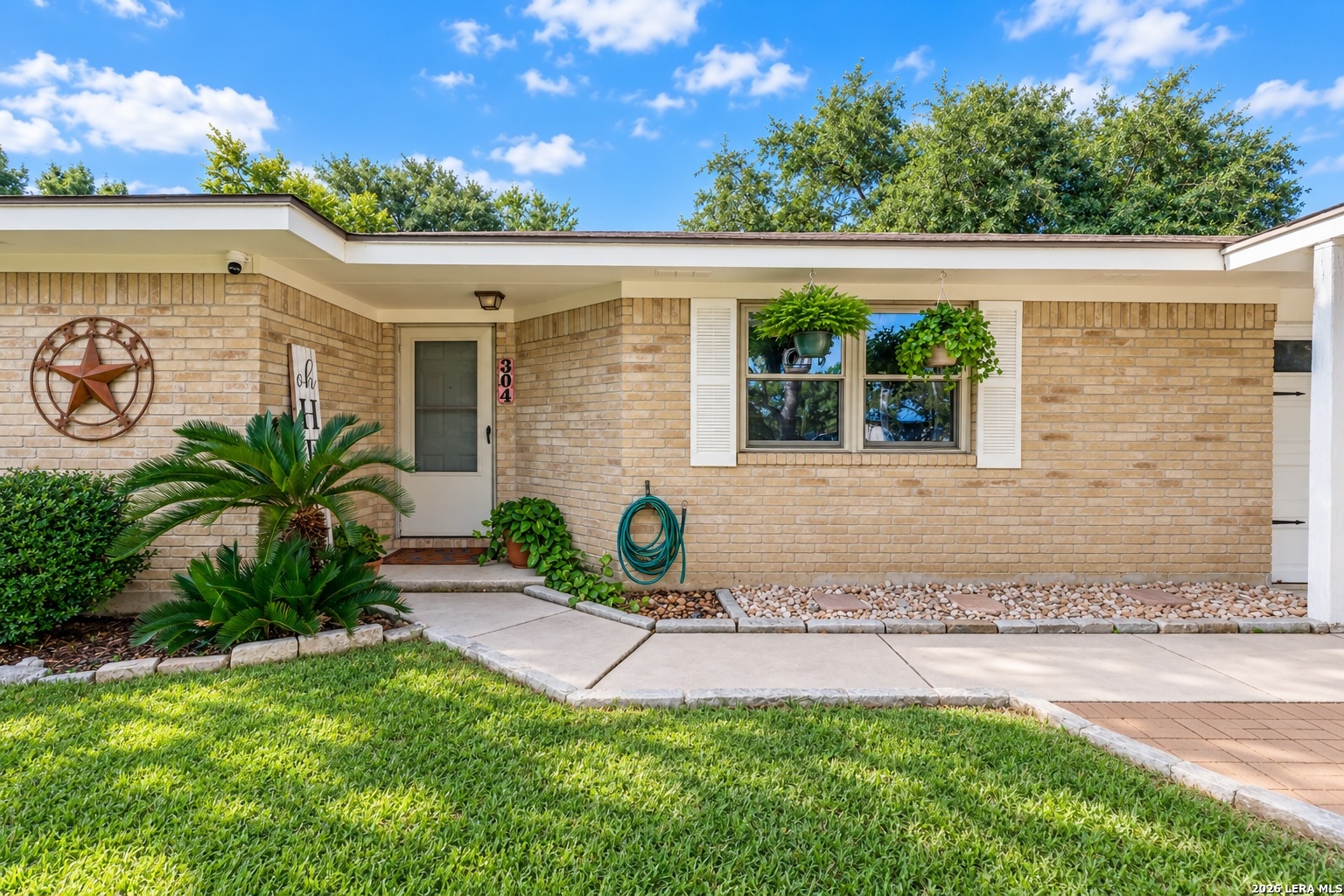 304 Sunflower Marion TX 78124