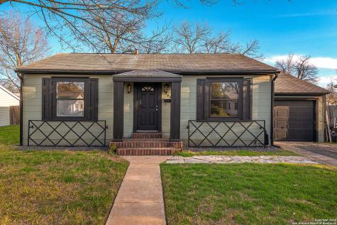 304 Brooks Avenue Schertz TX 78154