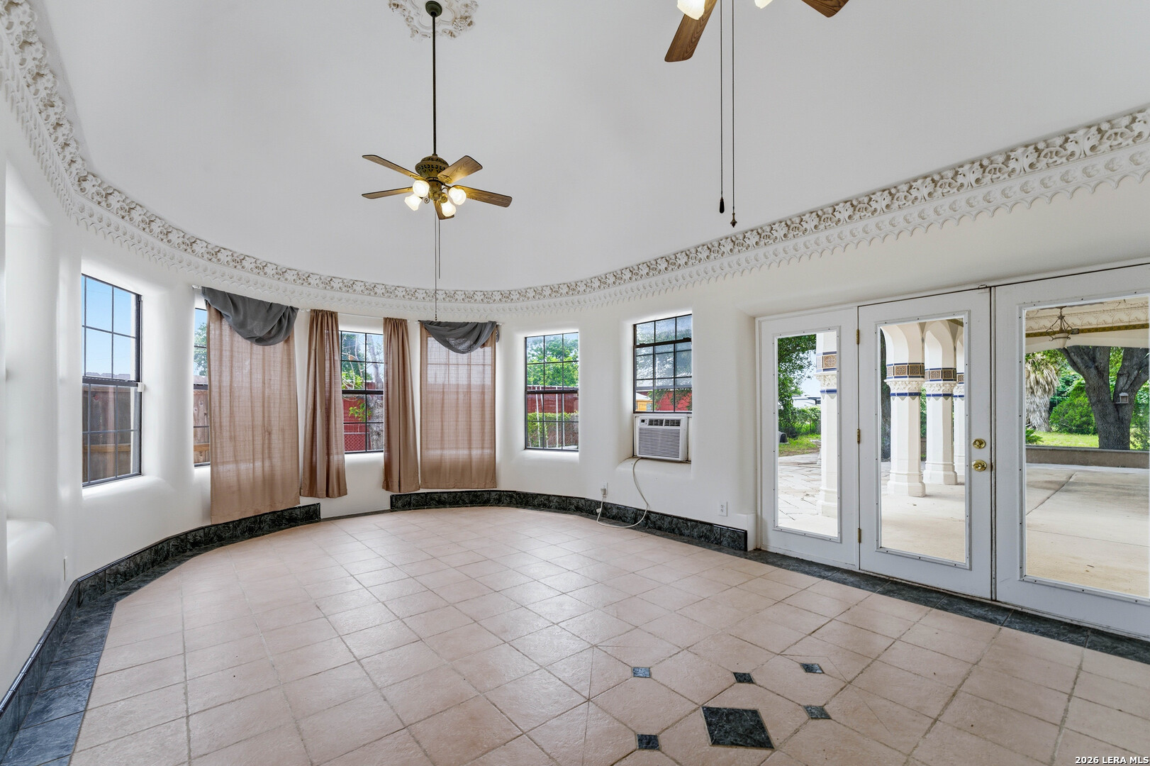 1221 Encino Drive Pleasanton TX 78064