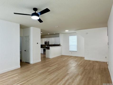 443 Harvest Point Schertz TX 78154