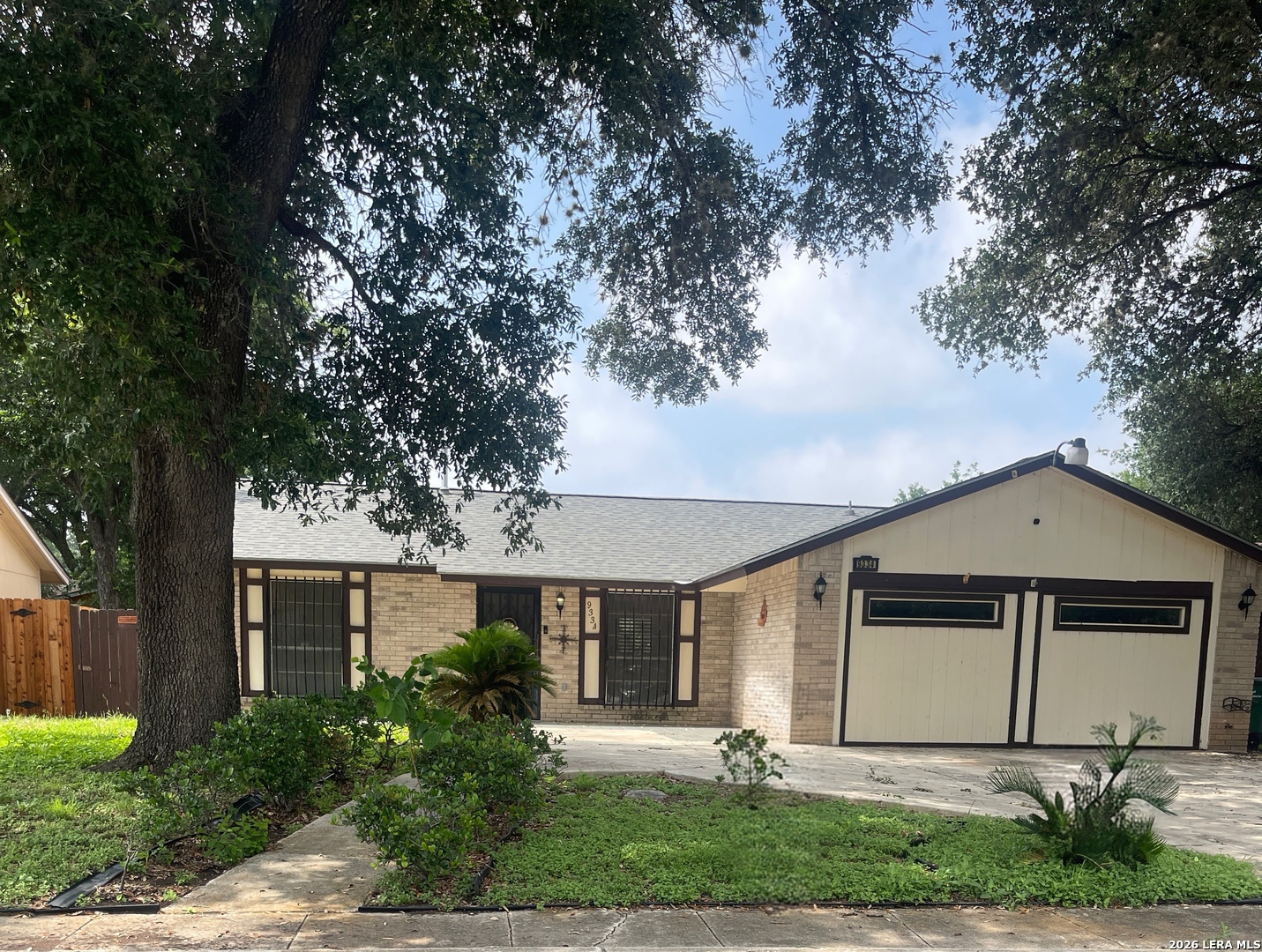 9334 Cliff Way Street San Antonio TX 78250