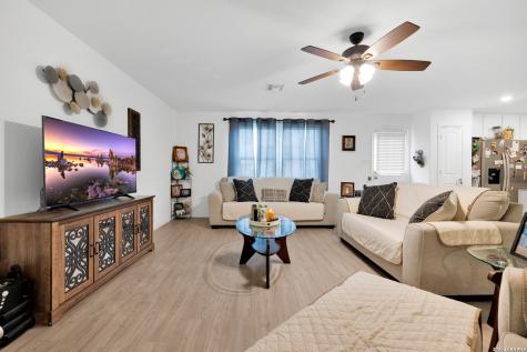 5258 Monarch San Antonio TX 78253