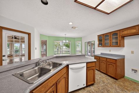 418 County Road 574 Castroville TX 78009