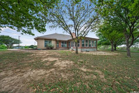 418 County Road 574 Castroville TX 78009