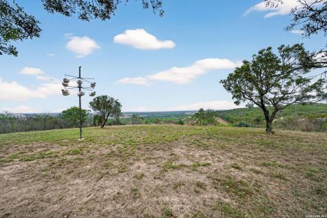 418 County Road 574 Castroville TX 78009