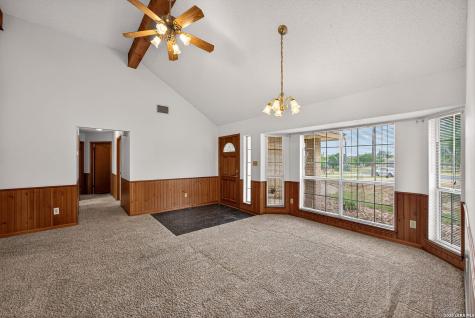 418 County Road 574 Castroville TX 78009