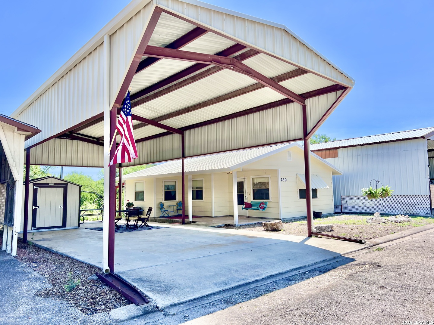 230 De Zavala Street Brackettville TX 78832