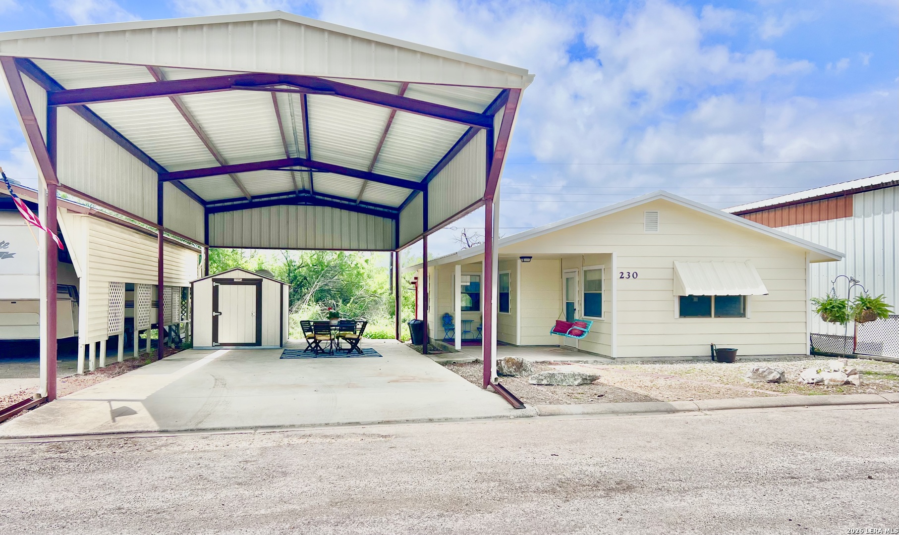 230 De Zavala Street Brackettville TX 78832