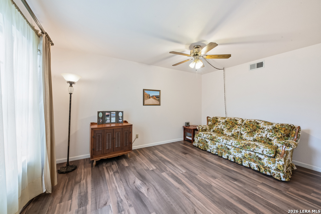 5827 Grass Hill Drive Leon Valley TX 78238